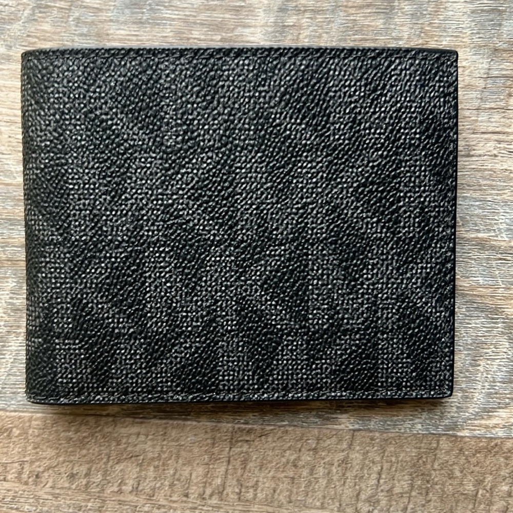 NWT Michael Kors Wallet